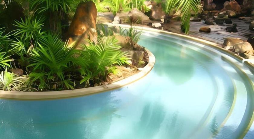 Nattha Waree Hot Spring Resort And Spa Ban Nua Khlong Exterior foto